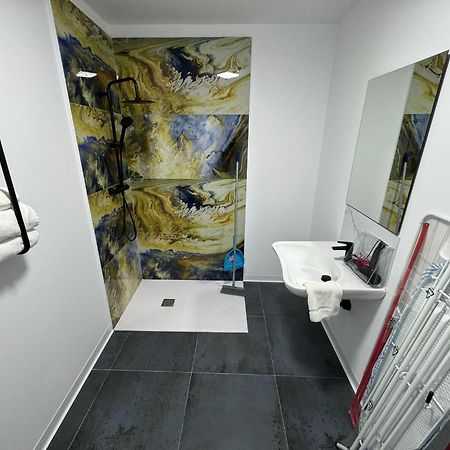 Ynfinity Aparthotel บาเลนเซีย ภายนอก รูปภาพ