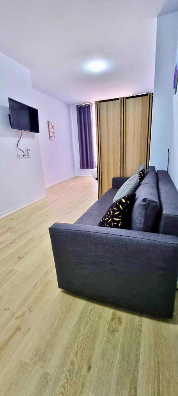 Ynfinity Aparthotel บาเลนเซีย ภายนอก รูปภาพ