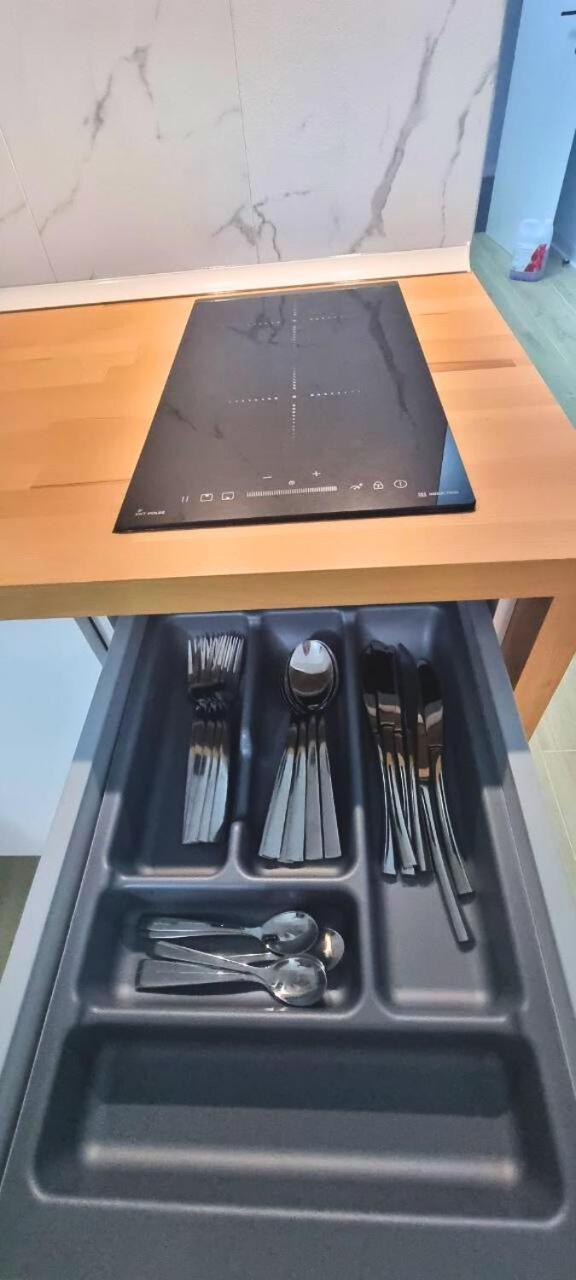 Ynfinity Aparthotel บาเลนเซีย ภายนอก รูปภาพ