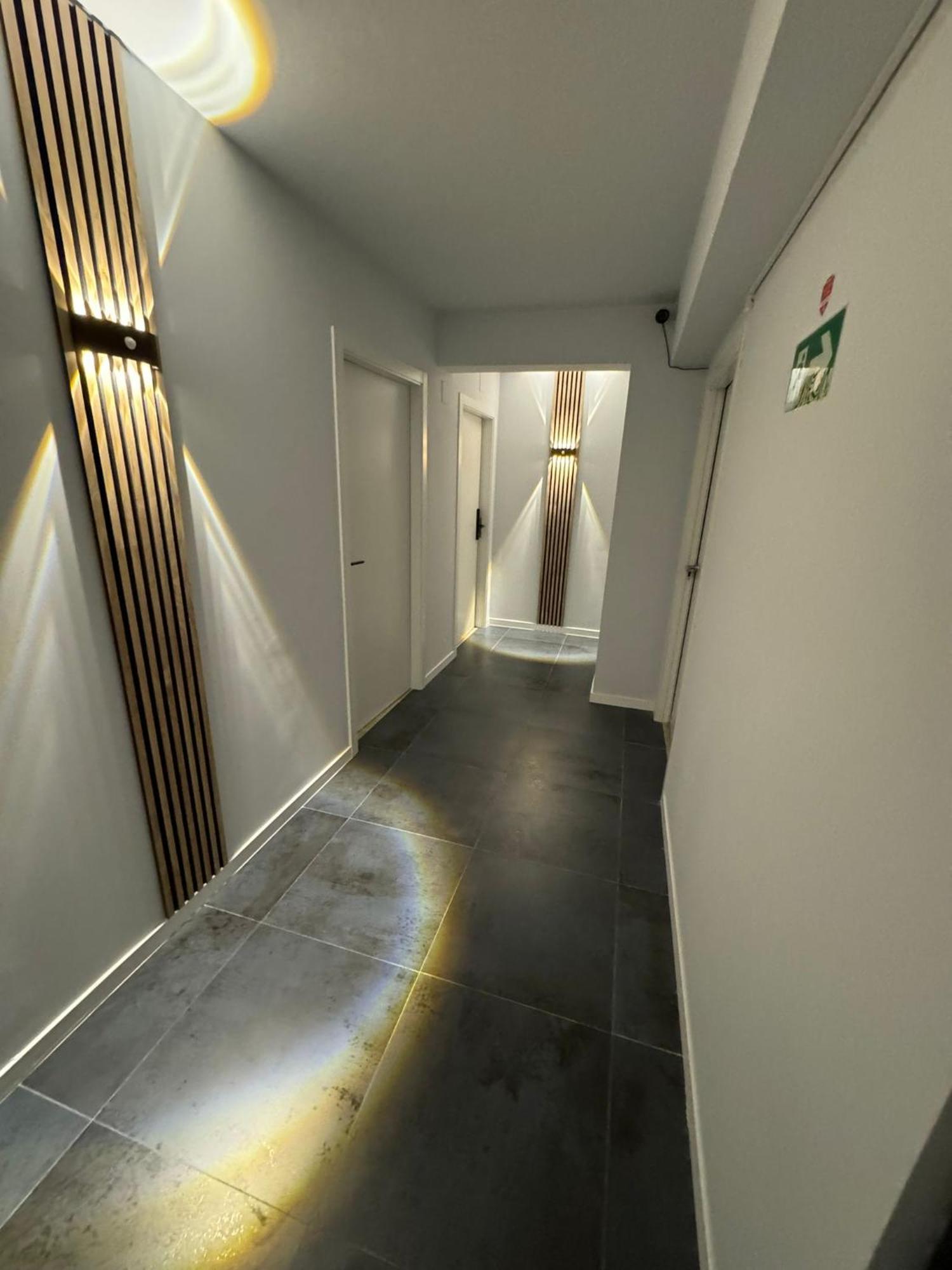 Ynfinity Aparthotel บาเลนเซีย ภายนอก รูปภาพ