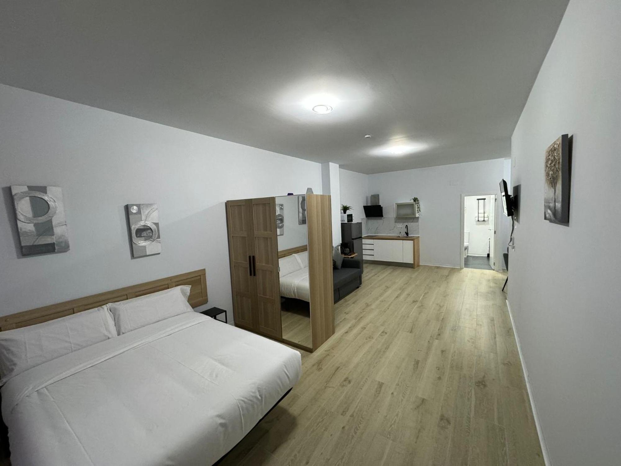 Ynfinity Aparthotel บาเลนเซีย ภายนอก รูปภาพ